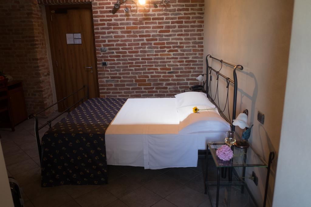 Hotel Le Botti Guarene